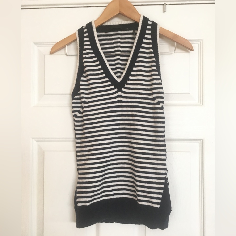 V neck Sleeveless Sweater Vest